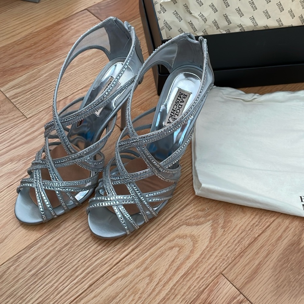 Badgley Mischka silver shoes